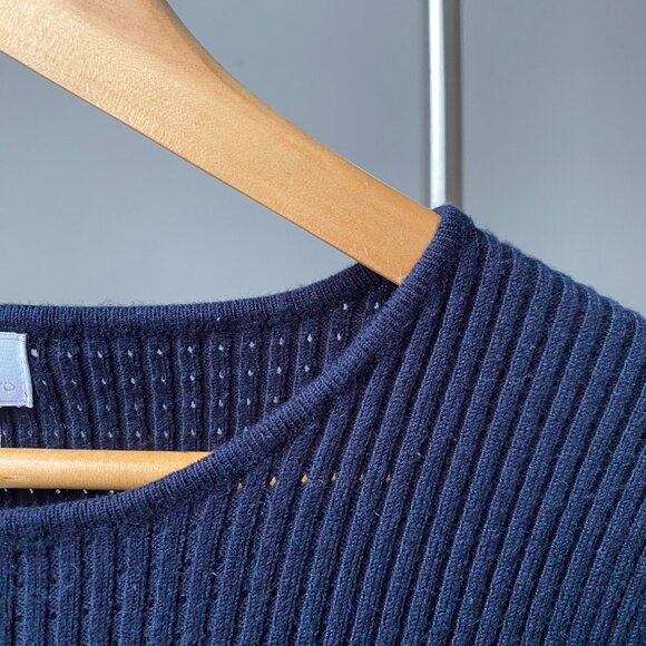 🍂 Navy Ribbed Flared A-Line Short Sleeves Open Knit Top Round Neckline - Picture 5 of 7